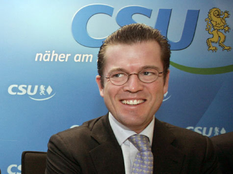 CSU Generalsekretär Karl-Theodor zu Guttenberg. CSU Generalsekretär Karl-Theodor zu Guttenberg.