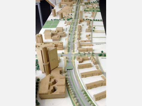 Die Nord-Einfahrt am Effnerplatz im Modell: Die Richard-Strauss-Stra&szlig;e hat bald nur noch eine Spur pro Richtung.