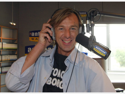 Antenne Bayern-Moderator Wolfgang Leikermoser. Antenne Bayern-Moderator Wolfgang Leikermoser.