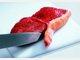 Beim Fleisch kommt es vor allem auf die Menge und die Qualität an: Es versorgt uns mit Eiweiß, das gut für die Muskeln ist, und schützt gegen Stress. Vitamin B12 und Eisen sorgen für Vitalität und Leistungskraft Beim Fleisch kommt es vor allem auf die Menge und die Qualität an: Es versorgt uns mit Eiweiß, das gut für die Muskeln ist, und schützt gegen Stress. Vitamin B12 und Eisen sorgen für Vitalität und Leistungskraft