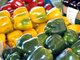 Paprika stärken die Gelenke und die Sehkraft und wirken Thrombosen entgegen, weil sie das Blut flüssig halten. Zudem liefern die Schoten große Vitamin-C-Mengen Paprika stärken die Gelenke und die Sehkraft und wirken Thrombosen entgegen, weil sie das Blut flüssig halten. Zudem liefern die Schoten große Vitamin-C-Mengen