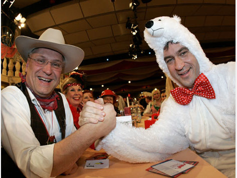 Dürfen auch 2010 in die BR-Kameras lachen: Bayerms Innenminister Joachim Herrmann und Umweltminister Markus Söder. Dürfen auch 2010 in die BR-Kameras lachen: Bayerms Innenminister Joachim Herrmann und Umweltminister Markus Söder.