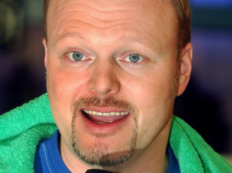 Stefan Raab verlegt den Fu&szlig;ball aufs Eis