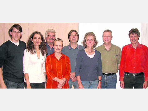 Der Tagwerk-Aufsichtsrat (v.l.): Martin Fuchs, Anita Pfenninger, Franz Leutner, Hanna Ermann, Josef Bauer, Inge Asendorf, Markus Bracker, Sigi Pschibul-Markgraf. Nicht im Bild sind Angela Wallisch und Lorenz Kratzer. Foto: Weingartner Der Tagwerk-Aufsichtsrat (v.l.): Martin Fuchs, Anita Pfenninger, Franz Leutner, Hanna Ermann, Josef Bauer, Inge Asendorf, Markus Bracker, Sigi Pschibul-Markgraf. Nicht im Bild sind Angela Wallisch und Lorenz Kratzer. Foto: Weingartner