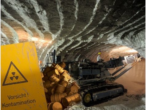 Das ehemaligen Salzbergwerk Asse, in dem seit Ende der 60er Jahre schwach- und mittelradioaktiver Abfall liegt, ist einsturzgefährdet. Das ehemaligen Salzbergwerk Asse, in dem seit Ende der 60er Jahre schwach- und mittelradioaktiver Abfall liegt, ist einsturzgefährdet.