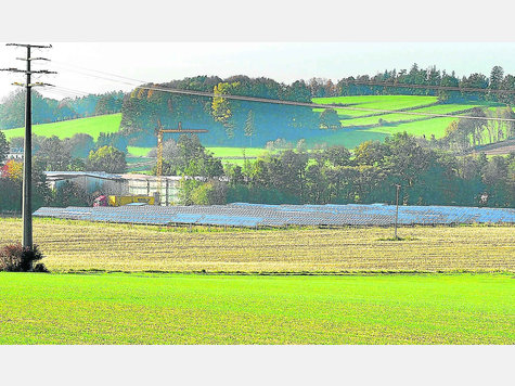 Solarparks wie der in Weidm&uuml;hle bei Schwindkirchen erleben derzeit einen Boom. Foto: Weingartner