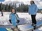 Im Eggental lernen Kinder spielend das Skifahren