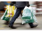 Deutsche sparen: Weniger Geld für Weihnachtsgeschenke