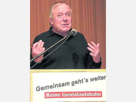 Dieter Wieland beschrieb das Isental wie in einer Liebeserkl&auml;rung. Foto: Weingartner