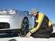Schneeketten Waschen im Winter Auto Pflege Ratgeber Tipps Frost Eis Schnee Batterie