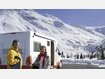 Stellplatz in weißer Parcht -Winter-Campingplätze