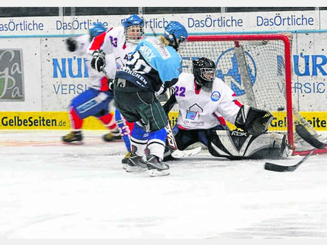 Die Planegger Torfrau Susanne See&szlig;le hatte keine Chance, als Nadine Marx am Sonntag zum 1:1-Ausgleich traf. foto: hch