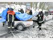 Der Anh&auml;nger wurde gegen dessen Besitzer geschleudert, als dieser am Stra&szlig;enrand stand. Foto: voxbrunner