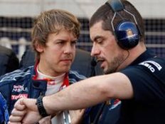 Formel 1 in Bahrain: Defekte Zündkerze bremste Vettel aus