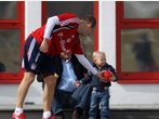 Robben bekommt Familien-Besuch, Micho läuft wieder