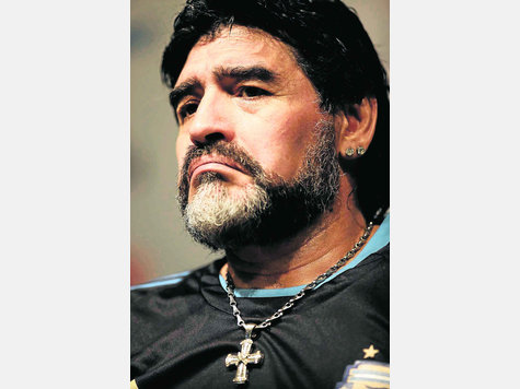 Idol, mit Skepsis zu genießen: Über Maradonas WM-Kader wird kontrovers diskutiert. ap Idol, mit Skepsis zu genießen: Über Maradonas WM-Kader wird kontrovers diskutiert. ap