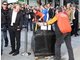 iPad-Wahnsinn: Schlange stehen vor dem Apple-Shop