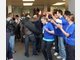iPad-Wahnsinn: Schlange stehen vor dem Apple-Shop