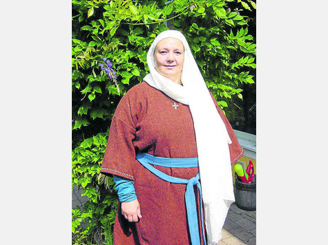 Als &bdquo;Cutani&ldquo; im Mittelalter zu Hause: Kerstin Uhl. sts