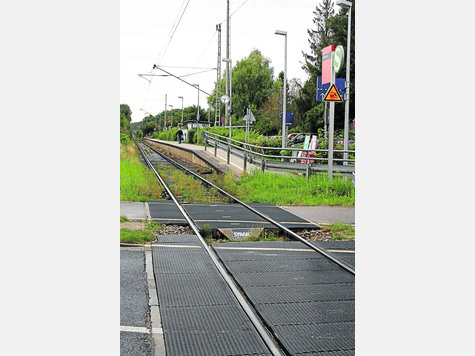 Der S-Bahnhof in Aufhausen soll im Falle der Südeinschleifung um einen zweiten Bahnsteig erweitert werden. Die Bewohner des Ortsteils fühlen sich bei der Planung von Tunnels und Lärmschutz vernachlässigt. Foto: Macht Der S-Bahnhof in Aufhausen soll im Falle der Südeinschleifung um einen zweiten Bahnsteig erweitert werden. Die Bewohner des Ortsteils fühlen sich bei der Planung von Tunnels und Lärmschutz vernachlässigt. Foto: Macht