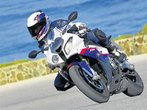 Die BMW S 1000 RR mit 193 PS bietet exzellente Drehzahlorgien im Alltag