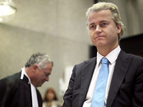 Freude bei Geert Wilders und seinem Anwalt nach dem Freispruch!