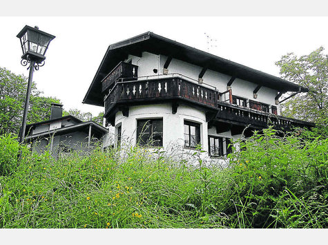 Käufer gesucht: Der Freistaat versucht seit längerer Zeit, die Albers-Villa in Garatshausen zu verkaufen. Foto: aj Käufer gesucht: Der Freistaat versucht seit längerer Zeit, die Albers-Villa in Garatshausen zu verkaufen. Foto: aj