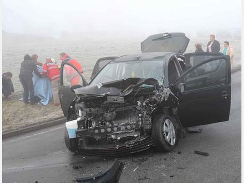 Schwerer Nebel-Unfall bei Hampersdorf