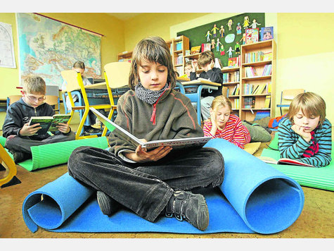 Schule am Nachmittag: 75 Prozent der Eltern von Schulanfängern wollen, dass ihr Kind eine Ganztagsschule besucht. dpa Schule am Nachmittag: 75 Prozent der Eltern von Schulanfängern wollen, dass ihr Kind eine Ganztagsschule besucht. dpa