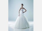 Brautkleid: Trends für die Hochzeit 2011