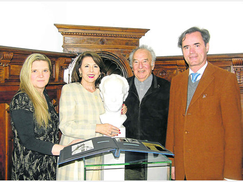 Wollen das Richard-Strauss-Festival in den Fokus rücken: (v. l.) Lilian Edenhofer, Regina Geißer, Prof. Klaus Ulbrich und Dr. Uwe Schatz. foto: mas Wollen das Richard-Strauss-Festival in den Fokus rücken: (v. l.) Lilian Edenhofer, Regina Geißer, Prof. Klaus Ulbrich und Dr. Uwe Schatz. foto: mas