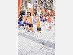 Stadtlauf München: Bilder vom Zieleinlauf auf dem Marienplatz