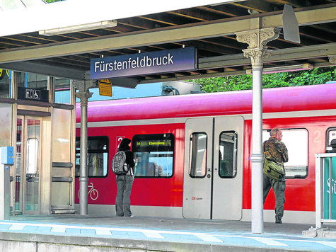 Die erste Kundgebung soll am Brucker S-Bahnhof &uuml;ber die B&uuml;hne gehen. Foto: jul