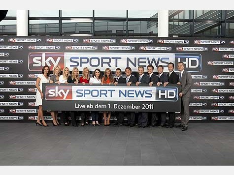 Nicht nur die News sind brandheiß: Das sind die neuen Sky-Sport-News-Moderatoren Nicht nur die News sind brandheiß: Das sind die neuen Sky-Sport-News-Moderatoren