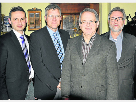 Der neue, schlankere FW-Kreisvorstand (v. l.): Christian B&uuml;chlmann, Rainer Mehringer, Manfred Ranft und Peter Schickinger. Foto: ham