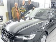 Autoschau-Gewinner Thomas Deck fährt ein Spitzenmodell von Christl & Schowalter