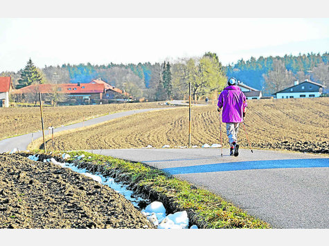 Idyllisch ist es im S&uuml;den der Gemeinde Kirchseeon wie hier bei Ilching. M&ouml;glicherweise f&uuml;hrt irgendwann hier in der N&auml;he die Umfahrung vorbei. Foto: sro