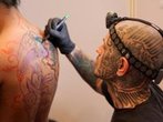 Urlauber haben bei Tattoos und Piercings im Ausland ein höheres Infektionsrisiko