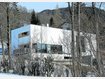 Die Architektur des Hauses in der Schwaighofstra&szlig;e hat schon f&uuml;r viele Diskussionen gesorgt. Eigentlich sollte es seit Weihnachten ein Walmdach haben. Foto: Thomas Plettenberg