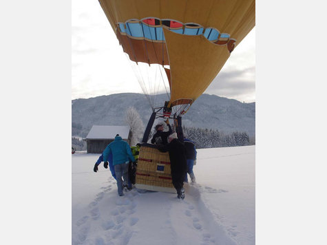 Bei der Tegernseer Tal Montgolfiade starten von 21. bis 28. Januar mehr als 50 Hei&szlig;luftballone. An dem Ballontreffen nehmen Sportler aus mehreren L&auml;ndern teil. F&uuml;r das Publikum gibt es ein buntes Rahmenprogramm.