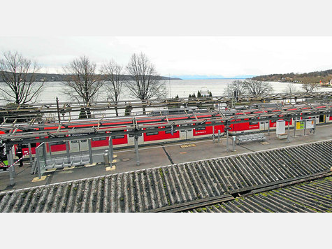 Der einzige freie Blick vom Bahnhof auf den Starnberger See ist nur vom Dachgeschoss aus m&ouml;glich. Fotos; Jaksch