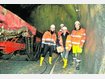 Die Patin mit den Arbeitern: (v.l.) Maria Riesch, Projektleiter Dietmar Kerbis, Bauleiter Bernd Christophl und Stefan Wei&szlig;enbacher (Bild l.). Fotos: Sehr