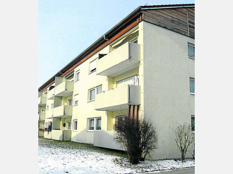 Marode Balkone, Flecken an der Fassade: Wittelsbacher Straße 13. foto: rm Marode Balkone, Flecken an der Fassade: Wittelsbacher Straße 13. foto: rm