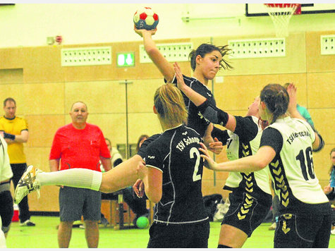 Eine Steigerung ist n&ouml;tig: Schongaus Handball-Damen gehen am Sonntag gegen F&uuml;rstenfeldbruck auf Torejagd. foto: df