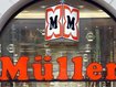 Drogerie-Unternehmer Müller mischt bei Douglas-Poker mit