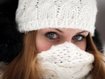 Erste-Hilfe-Maßnahmen bei Erfrierung und Unterkühlung: Körper langsam erwärmen