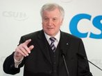 Horst Seehofer nach Krankheit zurück im Dienst