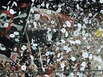 FC St. Pauli feiert Sieg über FC Bayern