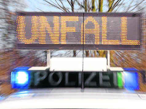 Die Polizei hatte zahlreiche Unfälle aufzunehmen – es blieb zum Glück bei Blechschäden. Foto: fkn Die Polizei hatte zahlreiche Unfälle aufzunehmen – es blieb zum Glück bei Blechschäden. Foto: fkn
