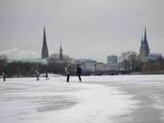 Hamburg: Mehr als eine Million Besucher zum Alstereisvergnügen erwartet